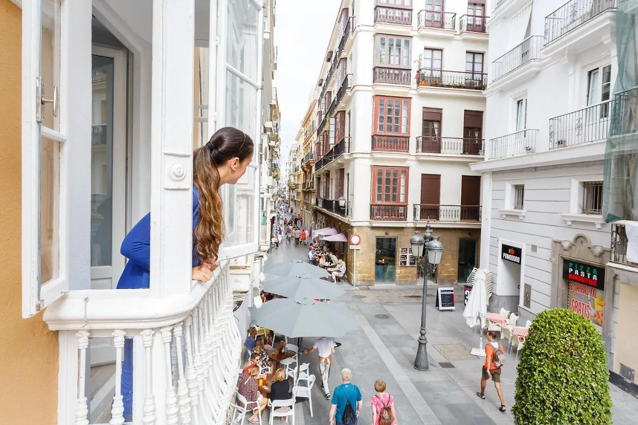 Nueva Almudena Apartment By Cadiz4Rentals